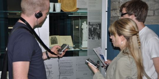 Kreismuseum Wewelsburg führt per Videoguide in die Vergangenheit